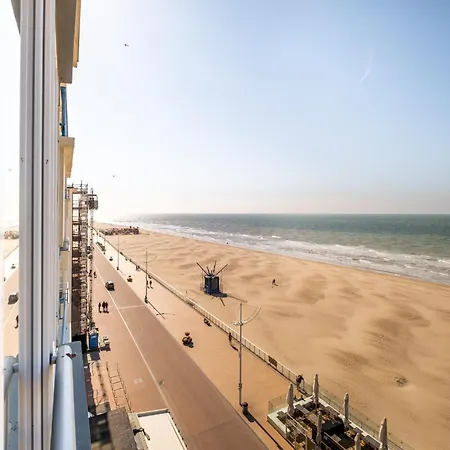 In Belgium Near The Beach, Cleaning Included דירה *