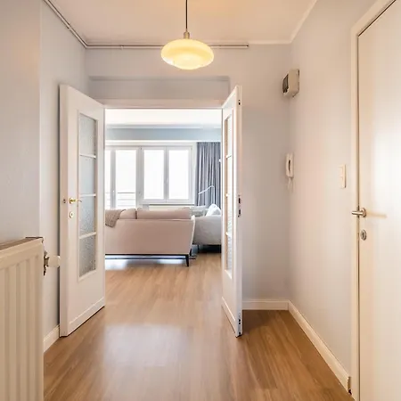דירה In Belgium Near The Beach, Cleaning Included *