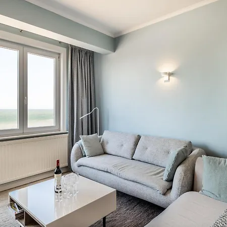 In Belgium Near The Beach, Cleaning Included 코크시데
